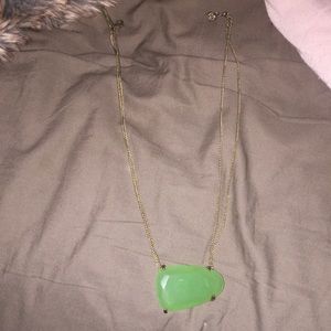 Green Kendra Scott necklace